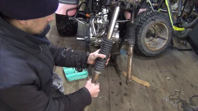 Трайк Фермер, нужны новые перья вилки. смотреть онлайн