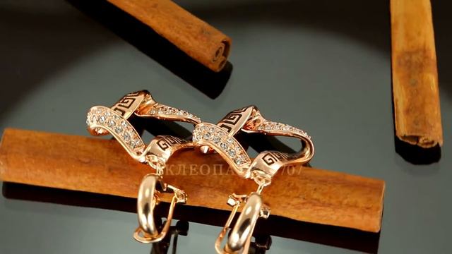 Античные серьги с кристаллами Swarovski, покрытые золотом смотреть онлайн