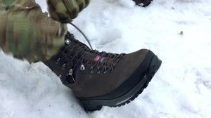 Зимние треккинговые ботинки Lowa Tibet Superwarm GTX