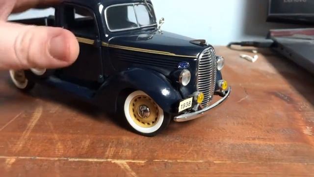 Danbury Mint 1938 Ford Pickup (amazing detail) смотреть онлайн