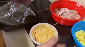 Куриная голень в духовке с картошкой.