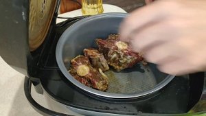 Ужин для ленивых. Хвост говяжий в мультиварке и картошечка в пакете в микроволновке. Минимум усилий