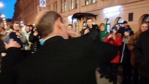 Супер хит, Все что касается, китайский студент Цун, кавер группа Айдахо и Ленин такой молодой!))