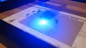 Резка картона лазером