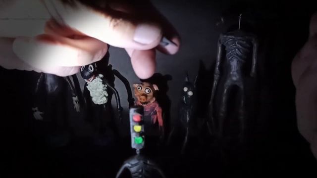 СВЕТОФОРОГОЛОВЫЙ! Лепка из пластилина и страшилки смотреть онлайн