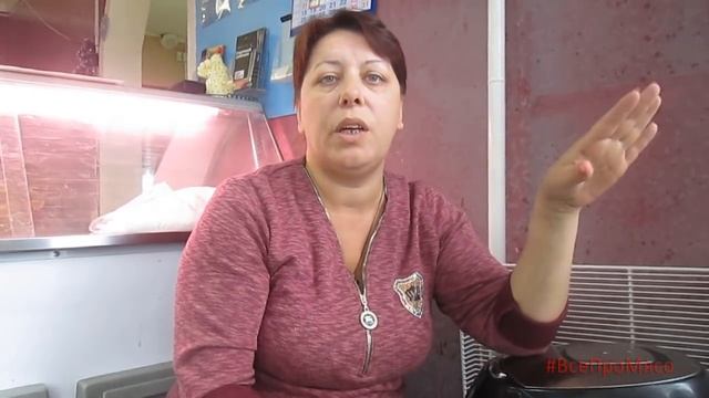 Салат Цезарь с жареной куриной грудкой смотреть онлайн