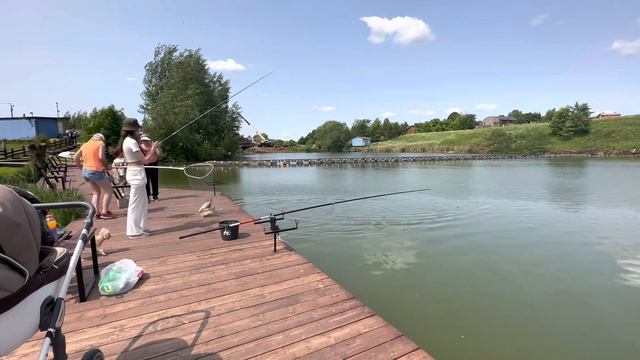 Вот это рыбалка в Улово 👍 как мы поймали две рыбы одновременно. Улет 🤣 смотреть онлайн