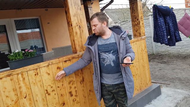 МАМА ПОКАЗАЛА ЦВЕТЫ ВО ДВОРЕ смотреть онлайн