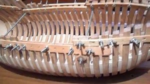 постройка парусника, флейт, установка шпангоутов.