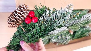 Новогодняя искусственная ёлка с магазина ОЗОН)