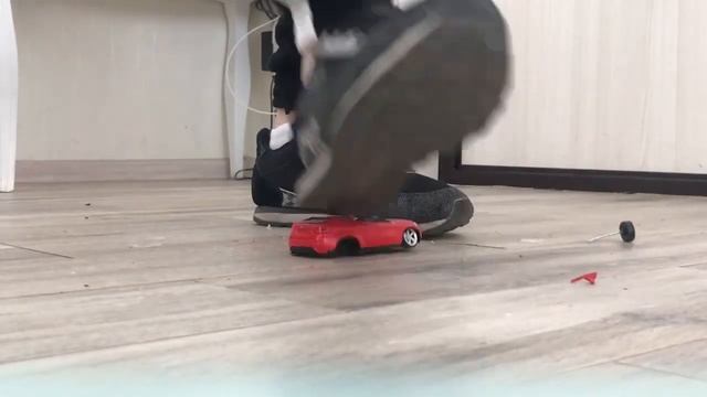 Lina crush toy car bmw x6 in sneakers смотреть онлайн