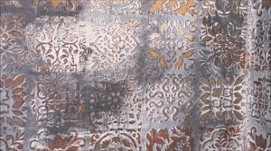 Панно на кухне 2: декоративная штукатурка, трафаретная техника, червонное золото, лак.