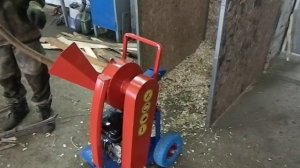 Садовый измельчитель У250 с ДВС 6,5 л.с (Lifan)