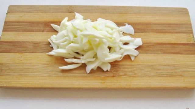 Салат с редькой дайкон и яйцом