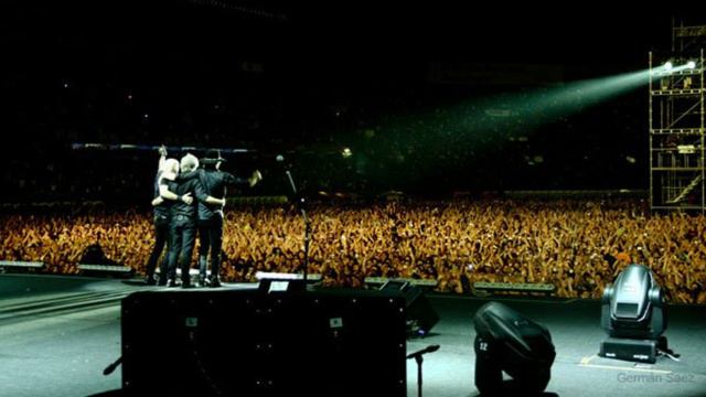 Soda Stereo - Estadio River Plate (21/12/2007) [Concierto Completo] [Gira Me Veras Volver] смотреть онлайн