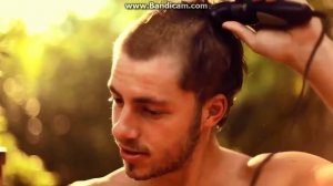 Бритые парни намного круче,чем волосатые :)