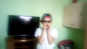 Школьник поет супер спинер