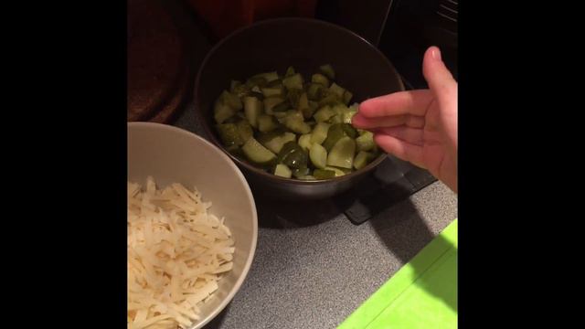 Готовим дома пиццу с Нелей Карамелей смотреть онлайн