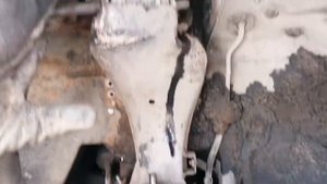 Ниссан Примера р11 снятие правой полуоси в сборе