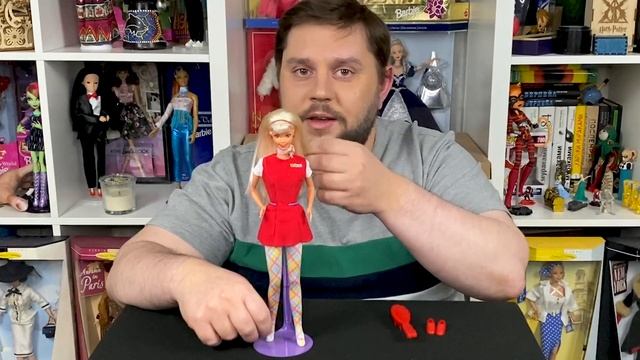 В 38 лет закончила школу? Обзор и распаковка куклы Schooltime Fun Barbie.