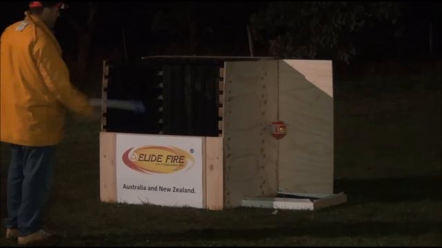 Elide Fire Australia & New Zealand - Fire Extinguishing Ball ... Night time 4 demo compilation смотреть онлайн