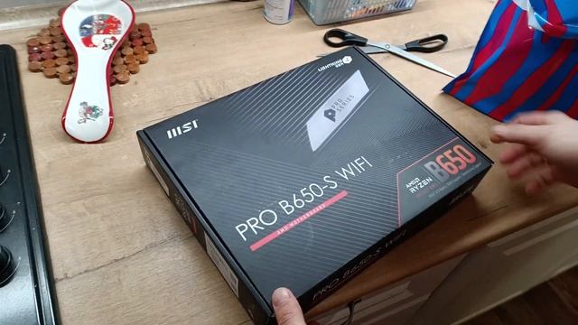 Материнская плата MSI PRO B 650 S WIFI смотреть онлайн