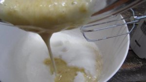 Банановый рулет с творожной начинкой