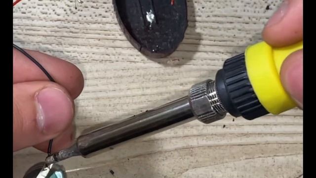 ЩО ЗРОБИТИ З НЕ ПОТРІБНИХ ЕЛЬФБАРІВ, ПЕРЕРОБКА ФОНАРИКА НА АККУМУЛЯТОРИ смотреть онлайн