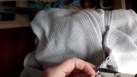 ПРЯЧЕМ КОНЧИКИ НИТОК