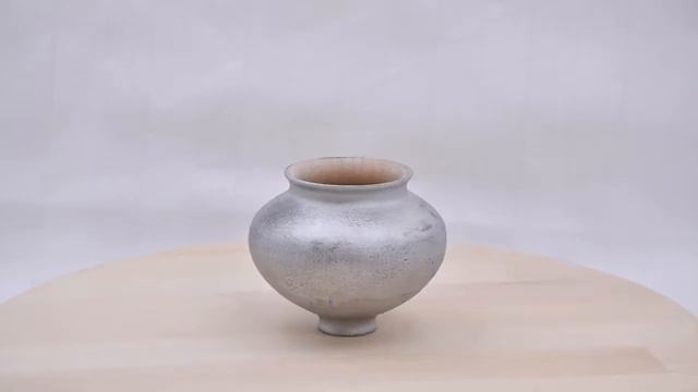 Вазочка, клен, серебряный воск. смотреть онлайн