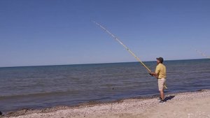 Ловля кефали на Каспийском море 2 (Казахи рыбачат)