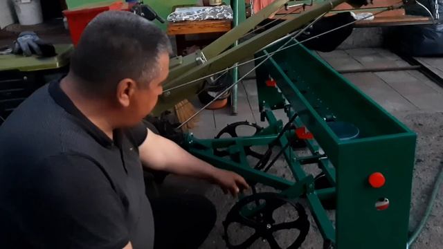 Сеялка к мотоблоку. 8-ми  рядная дисковая/Seeder