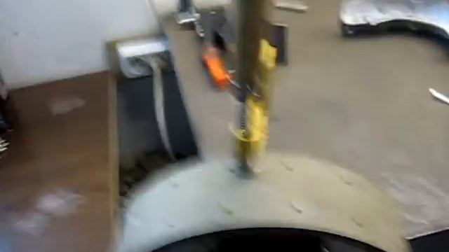 Dadi Shuttle. Реставрація задніх гальмівних колодок Brigadir garage. смотреть онлайн