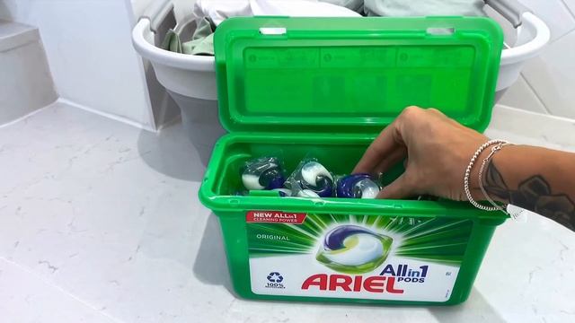 2021: Ariel All-in-1 Pods [Deep Hygiene Clean With Mrs Hinch] смотреть онлайн