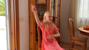 Жестовая Игра - «Мы охотимся на льва»