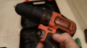 Шуруповёрт BLACK&DECKER, BDCHD18KB. Ударный 18ти вольтовый шуруповёрт.