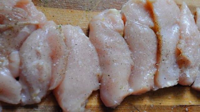 Куриные отбивные с кукурузной мукой