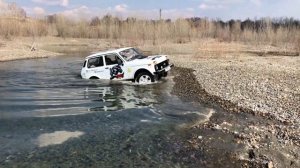 Покатушки с семьёй Нива 21213