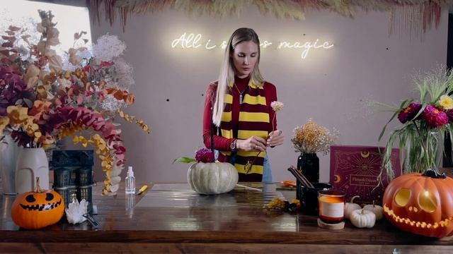 Осенний декор своими руками! Мастер-класс по изготовлению цветочного подсвечника из тыквы. смотреть онлайн