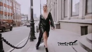 Чудесная песня ! Послушайте!!! КТО ТЕБЯ ВЫДУМАЛ ТАКУЮ?