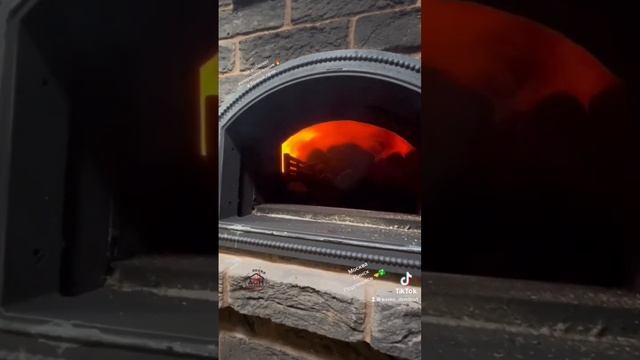 Так работает интересное пламя в банной печи. ✅ Москва-Пинск.✅ #печникмосква # #печникбеларусь смотреть онлайн