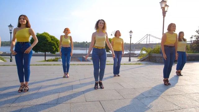 Ukrainian Urban Kiz lady styling - Happy Independence Day! смотреть онлайн