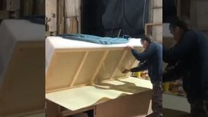 Утяжка и обивка сидения для дивана.