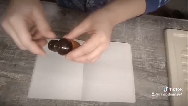 Как открыть йод и не запачкаться#йод#открыть#невероятное#сделайсам#домашниехитрости#применениейода
