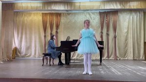 "Песенка Кисы" из мюзикла "Брысь"  муз. Я. Дубравина, сл. В. Гина