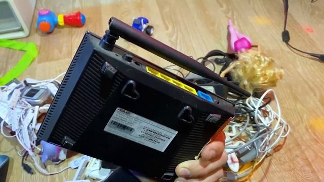 НАШЕЛ НОУТБУК | ШВЕЙЦАРСКИЕ ЧАСЫ | МИНИ ПК | ТОПОВОЕ ЖЕЛЕЗО ДЛЯ ПК | ОБЗОР НАХОДОК из ПОМОЙКИ смотреть онлайн