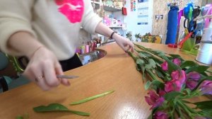 Работа Флористическим Ножом?♀️ ПОДРЕЗАЕМ АЛЬСТРОМЕРИЮ?✂️