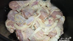 Куриные бедра в мультиварке Редмонд