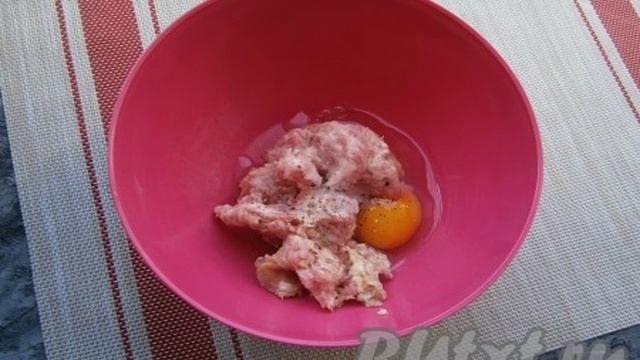 Бутерброды с фаршем на сковороде