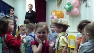 Раз ладошка, два ладошка хлопают мальчишки...танец. садик